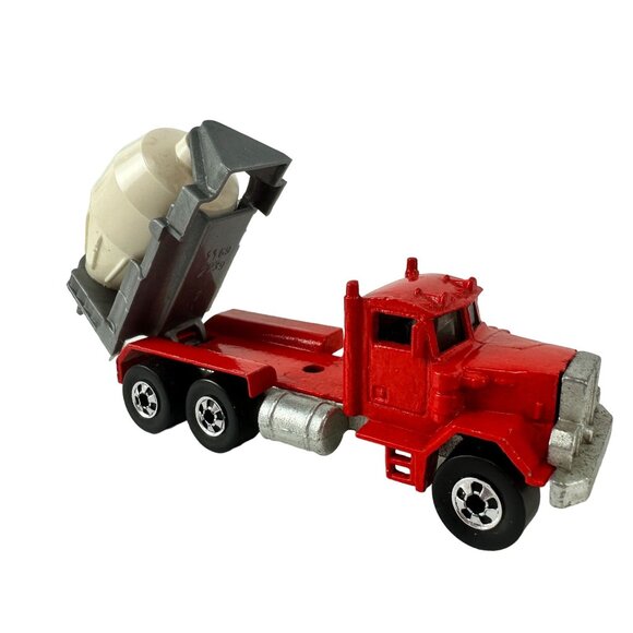 Hot Wheels Other - Hot Wheels 1979 Peterbilt Cement Truck